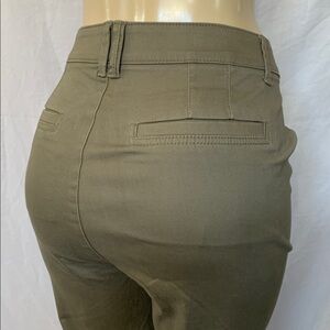 DEMOCRACY Jeans Women’s Tummy Control Size 18W Twill Pants Straight Leg Olive